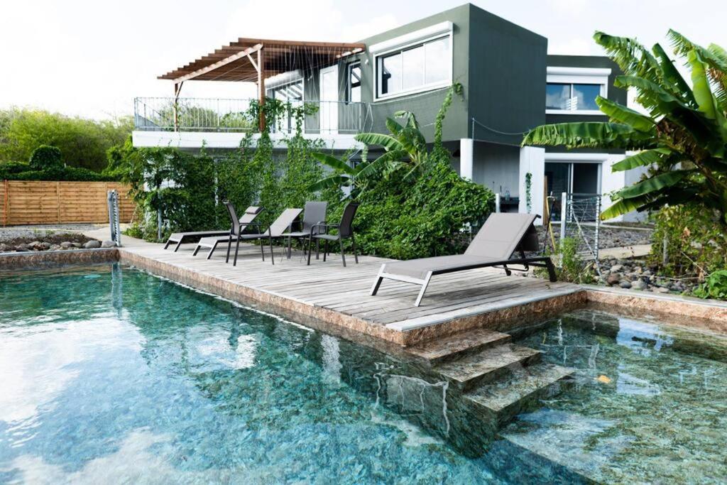 T3 Lumineux Avec Vue Exceptionnelle Et Piscine Oasis De Nature Et Serenite Petit-Canal エクステリア 写真